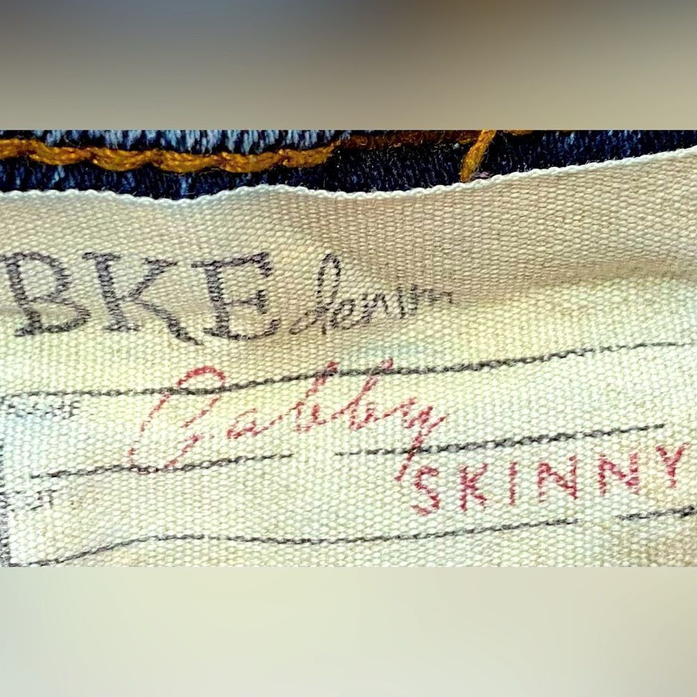 BKE 29x31.5 Gabby Skinny Stretch Mid Rise Jeans EUC - Picture 8 of 12